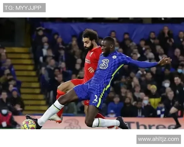 比勒费与云的精彩对决分析及战术探讨 比勒费与云的精彩对决分析及战术探讨