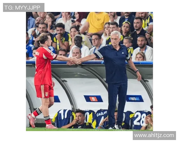 费内巴切与本菲卡的欧战对决解析与历史交锋回顾 费内巴切与本菲卡的欧战对决解析与历史交锋回顾